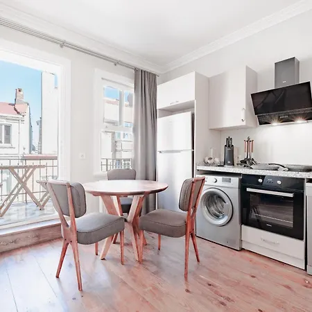 Apartment Homie - Historical In The Center Of Besiktas *