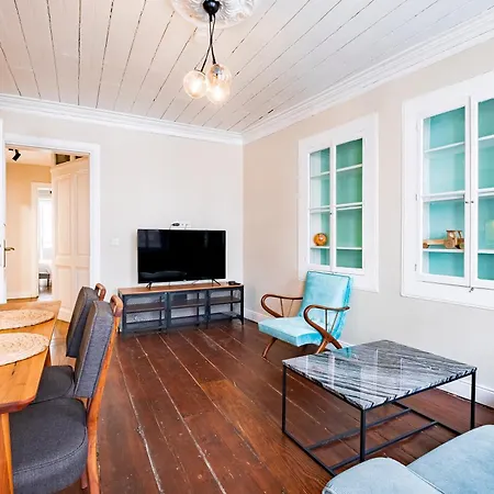 Apartment Homie - Historical In The Center Of Besiktas Istanbul
