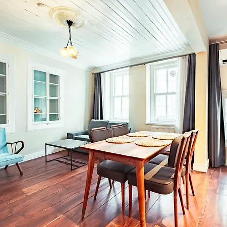 Homie - Historical In The Center Of Besiktas * Istanbul